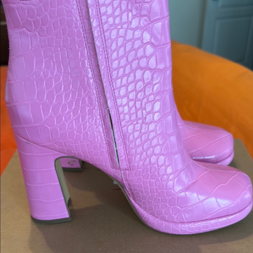 Circus by Sam Edelman Pink Heeled Boots - Picture 9 of 16